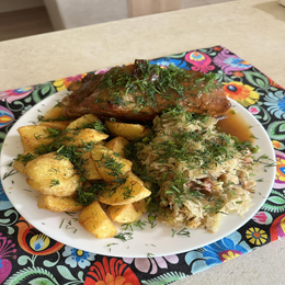 Żeberko na kapuście zasmażanej 